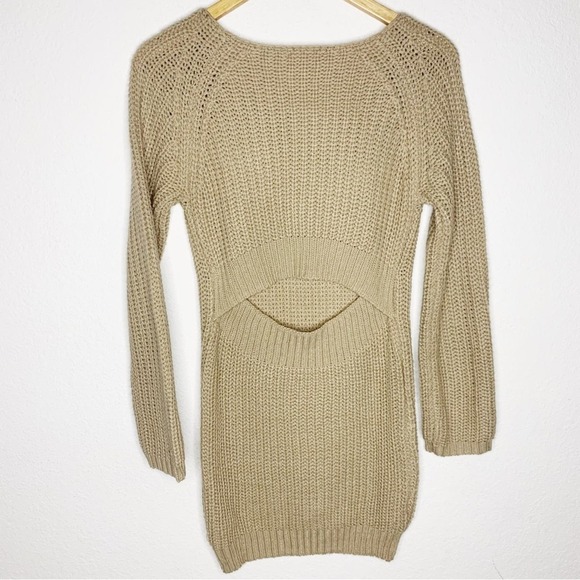 NWT Silence + Noise by Urban Outfitters Taupe Surplice Back Sweater Dress $89 - Picture 4 of 7